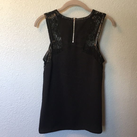 Express Lace Tank - Picture 2 of 2